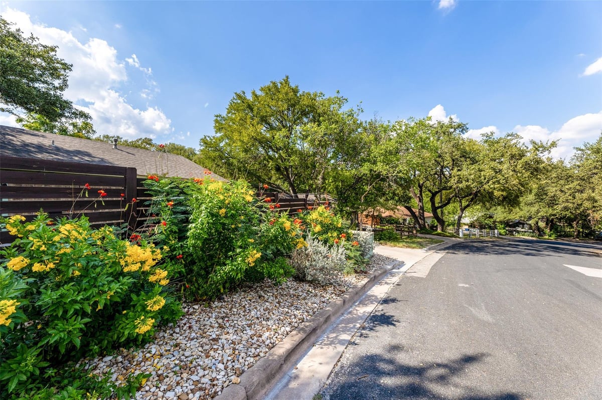 View 3408 South Oak DR Unit #A in N/A 3408 South Oak DR Unit #A - property photo 1 - Luxury home in N/A, Austin, TX