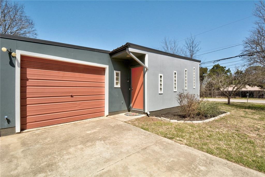 View 3409 Minnie St in Kincheon Sec 02 3409 Minnie St - front exterior - Luxury home in Kincheon Sec 02, Austin, TX