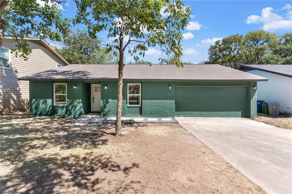View 3410 Clarksburg Dr in Southampton Sec 01 3410 Clarksburg Dr - front exterior - Luxury home in Southampton Sec 01, Austin, TX