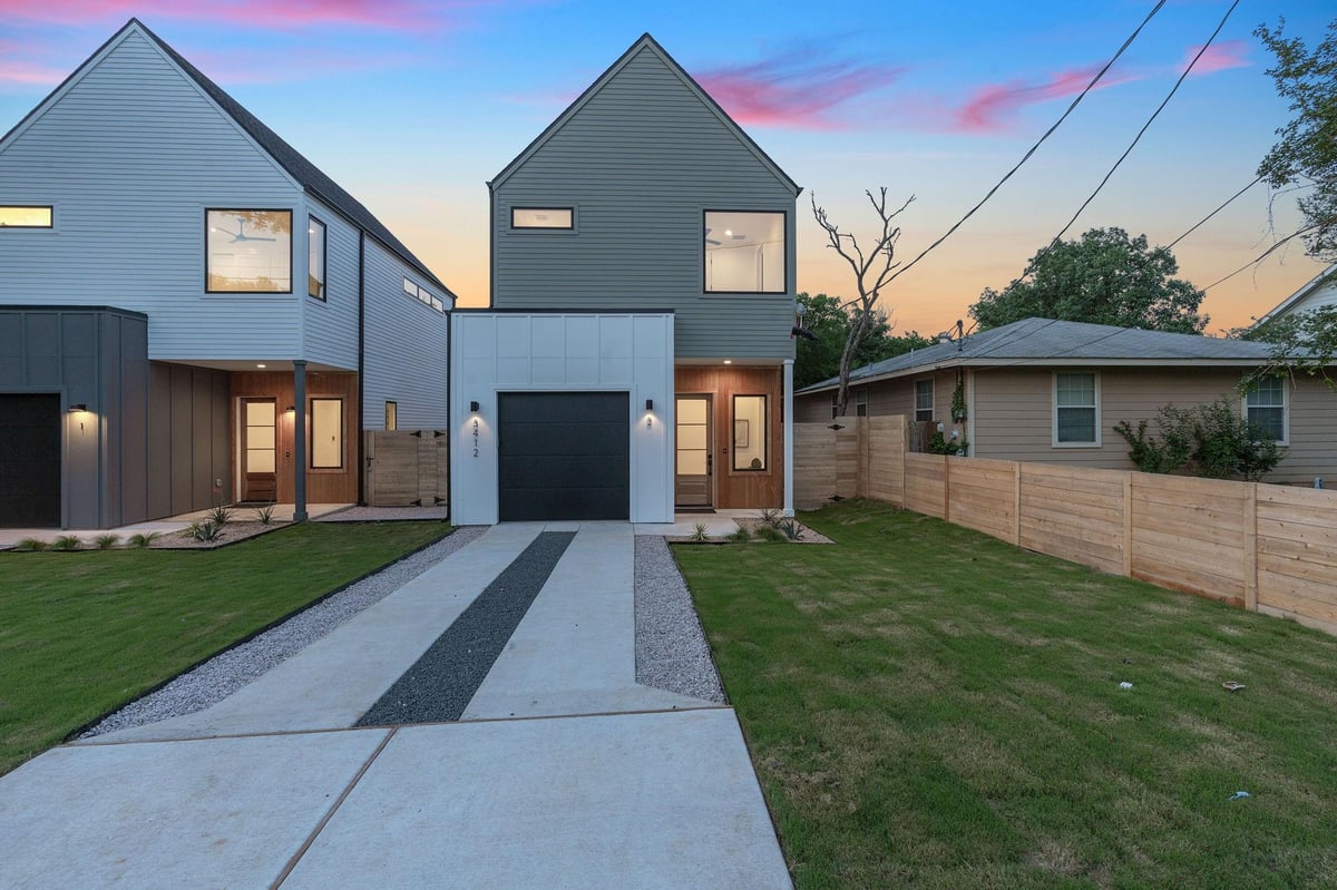 View 3412 Blumie St Unit #2 in Kincheon Sec 02 3412 Blumie St Unit #2 - front exterior - Luxury home in Kincheon Sec 02, Austin, TX