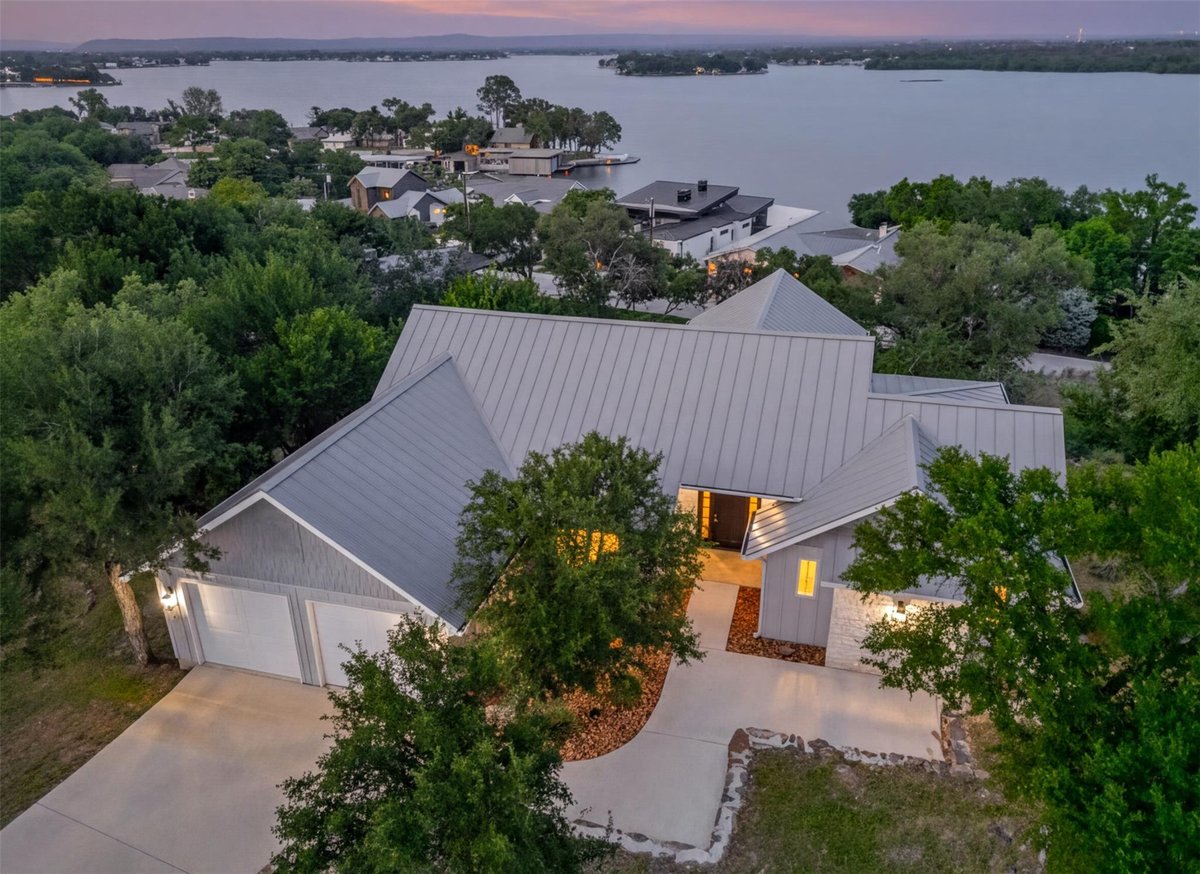 3413 Blue Lake DR - property photo 1 - Luxury home in Blue Lake Estates, Horseshoe Bay, TX