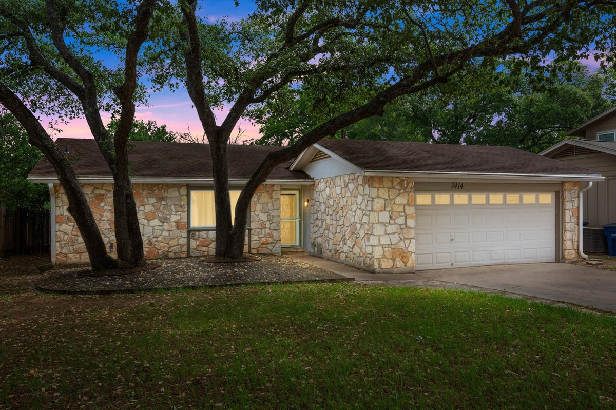View 3414 Clarksburg Dr in Southampton Sec 01 3414 Clarksburg Dr - front exterior - Luxury home in Southampton Sec 01, Austin, TX