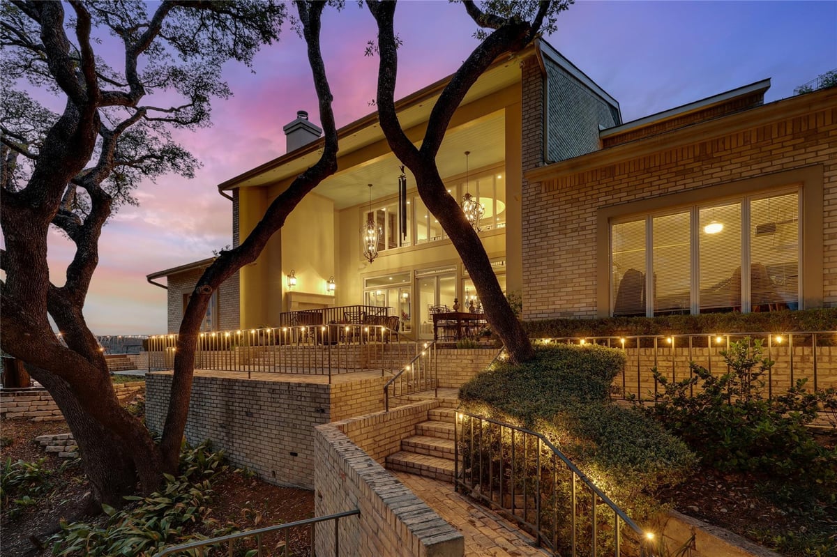 View 3418 Mount Bonnell CIR in Balcones Park Sec 08 3418 Mount Bonnell CIR - property photo 1 - Luxury home in Balcones Park Sec 08, Austin, TX