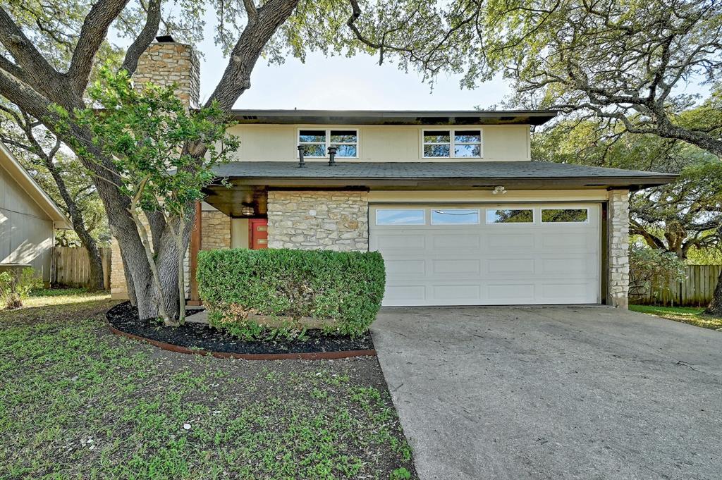 View 3423 Galesburg Dr in Southampton Sec 01 3423 Galesburg Dr - front exterior - Luxury home in Southampton Sec 01, Austin, TX