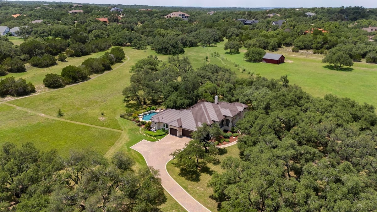 343 Covered Wagon Way - front exterior - Luxury home in La Ventana Ph 5, Driftwood, TX