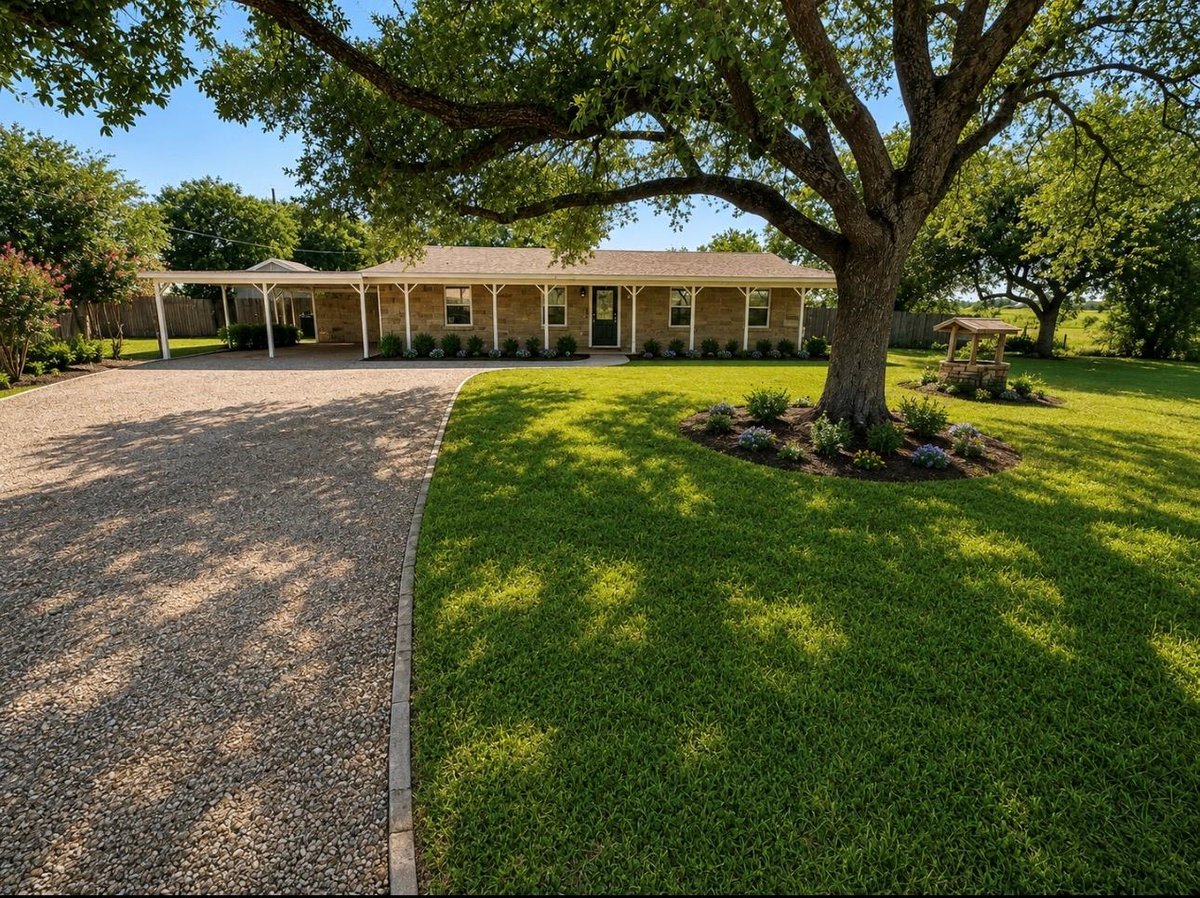 View 3430 County Road 100 in McQueen 3430 County Road 100 - property photo 1 - Luxury home in McQueen, Hutto, TX