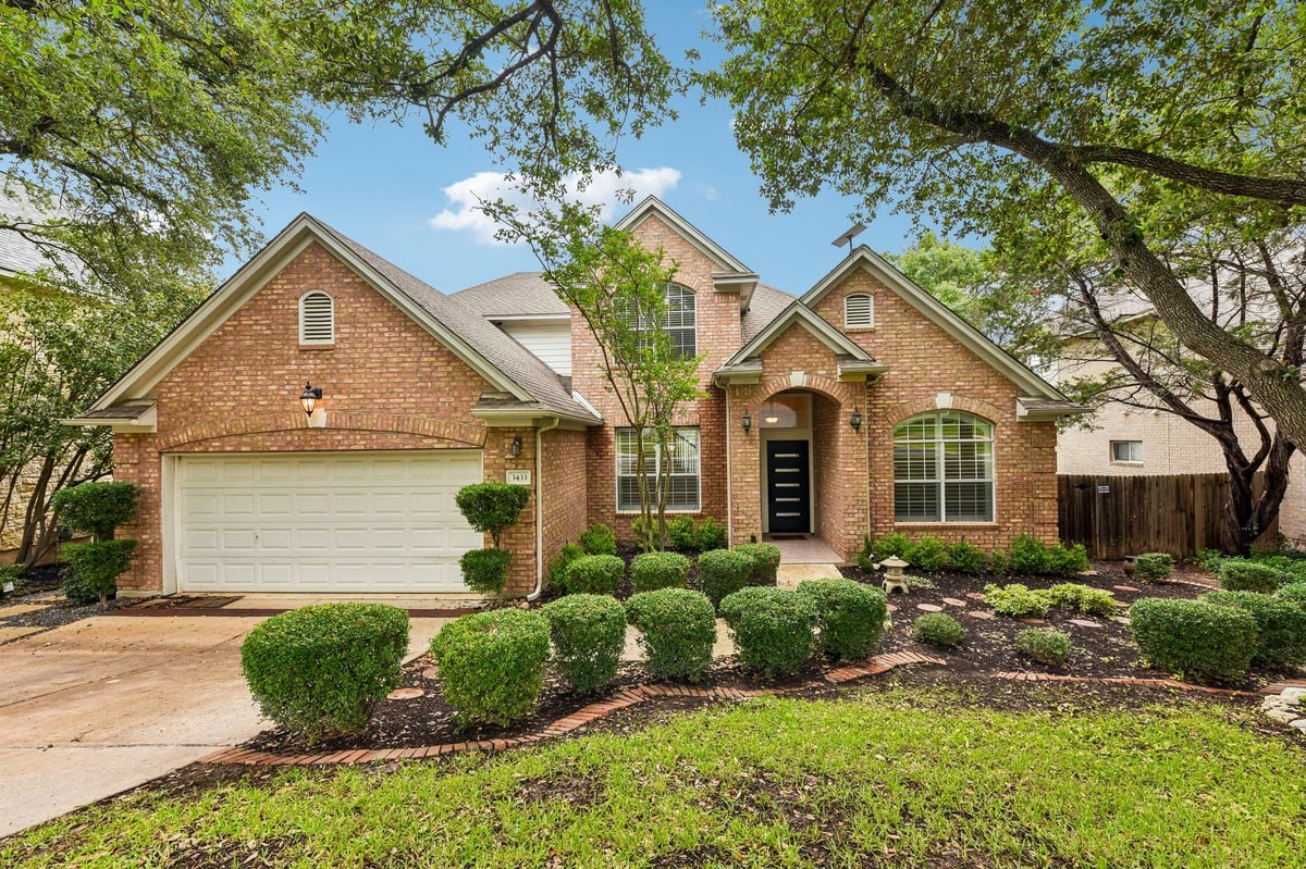 View 3433 Mulberry Creek DR in Steiner Ranch Ph 01 Sec 03 3433 Mulberry Creek DR - property photo 1 - Luxury home in Steiner Ranch Ph 01 Sec 03, Austin, TX