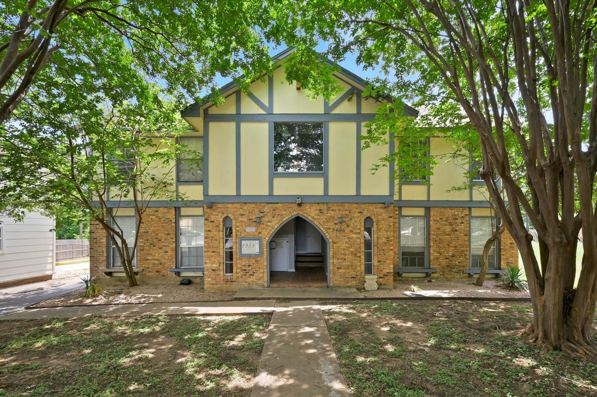 View 3436 Willowrun DR in Willow Spgs Sec 01 3436 Willowrun DR - front exterior - Luxury home in Willow Spgs Sec 01, Austin, TX