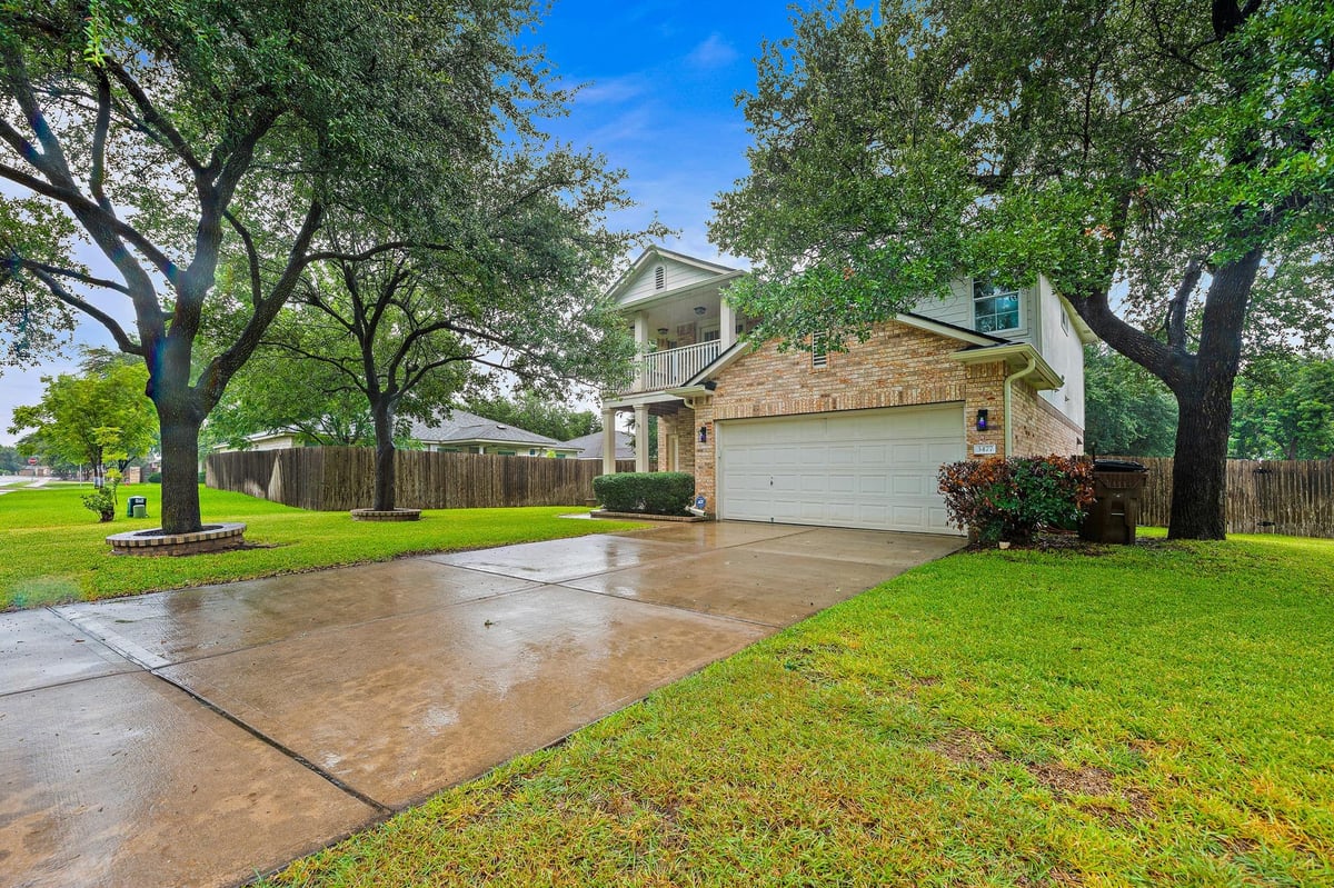 View 3477 Flowstone LN in Preserve At Stone Oak Ph 3 Sec 3 3477 Flowstone LN - property photo 1 - Luxury home in Preserve At Stone Oak Ph 3 Sec 3, Round Rock, TX
