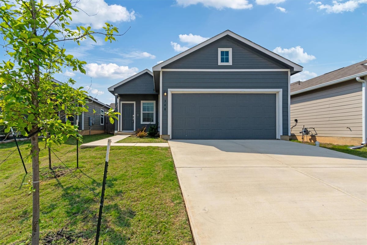 View 348 Soapstone PASS in Sunset Oaks Sec 4 Ph 1B 348 Soapstone PASS - front exterior - Luxury home in Sunset Oaks Sec 4 Ph 1B, Maxwell, TX
