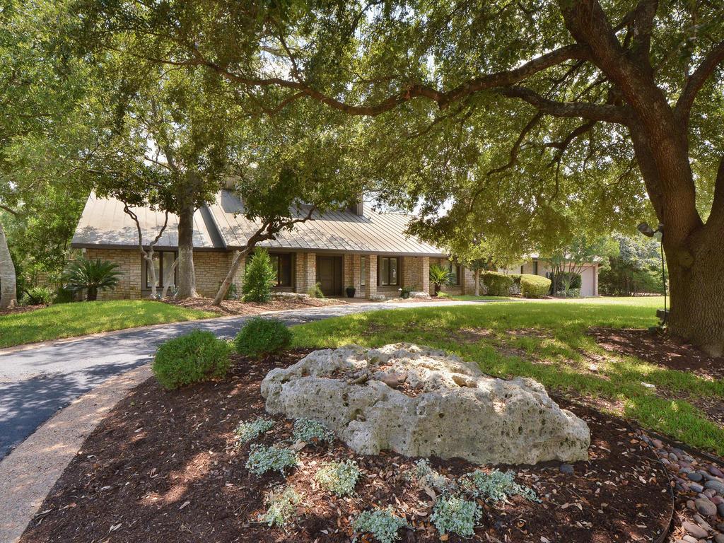 View 35 Cousteau Ln in Rob Roy 35 Cousteau Ln - property photo 1 - Luxury home in Rob Roy, Austin, TX