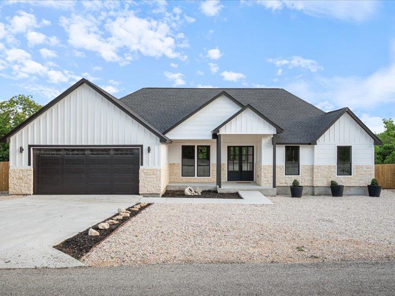 View 35 Whistling Wind Ln in Woodcreek 35 Whistling Wind Ln - property photo 1 - Luxury home in Woodcreek, Wimberley, TX