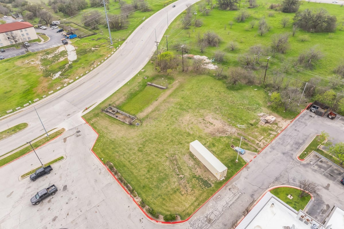 View 350 Chisholm PKWY in Chisholm Park Sec 1 350 Chisholm PKWY - front exterior - Luxury lot in Chisholm Park Sec 1, Round Rock, TX
