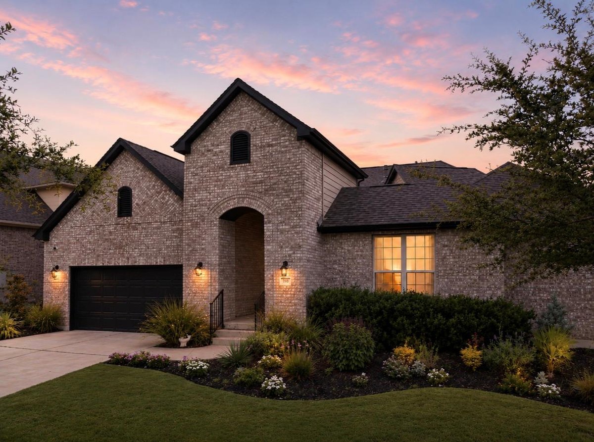 View 350 Jacksdaw DR in Reunion Ranch 350 Jacksdaw DR - property photo 1 - Luxury home in Reunion Ranch, Austin, TX