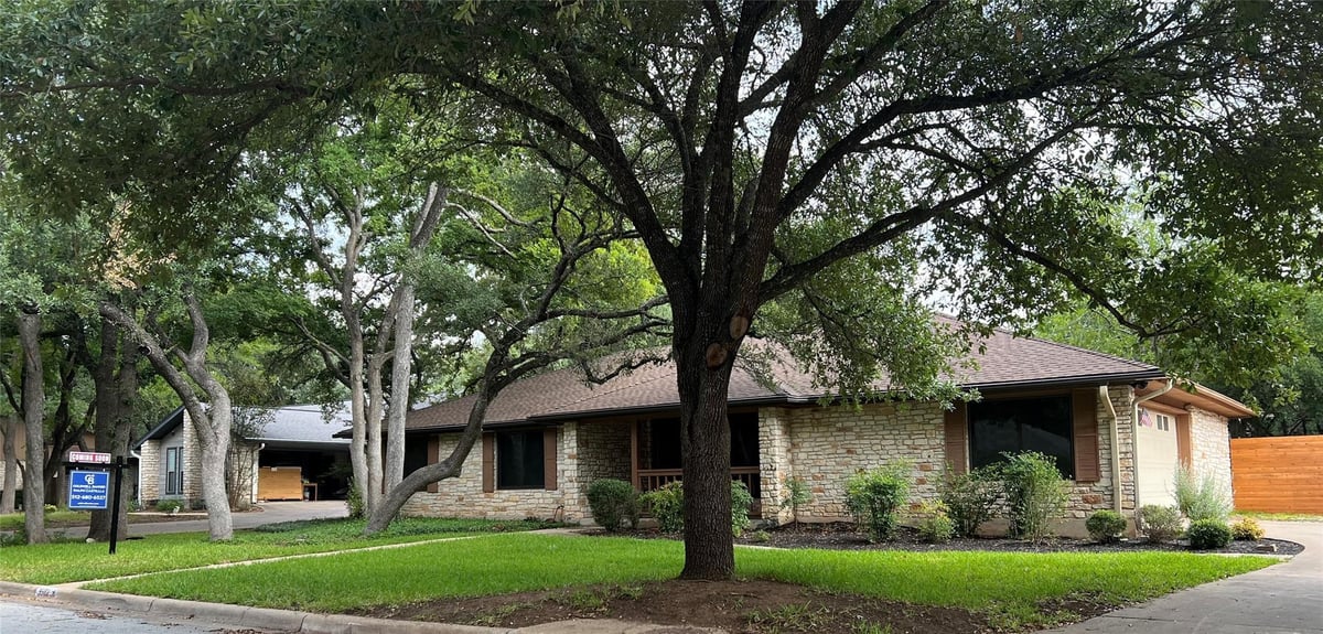 3502 Apache Forest Dr - front exterior - Luxury home in Shady Hollow Sec 03-B, Austin, TX