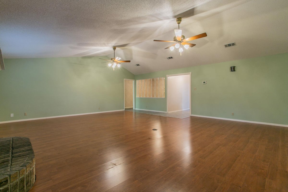 Living area at 3502 Elm Dr - 3 bed 1 bath home
