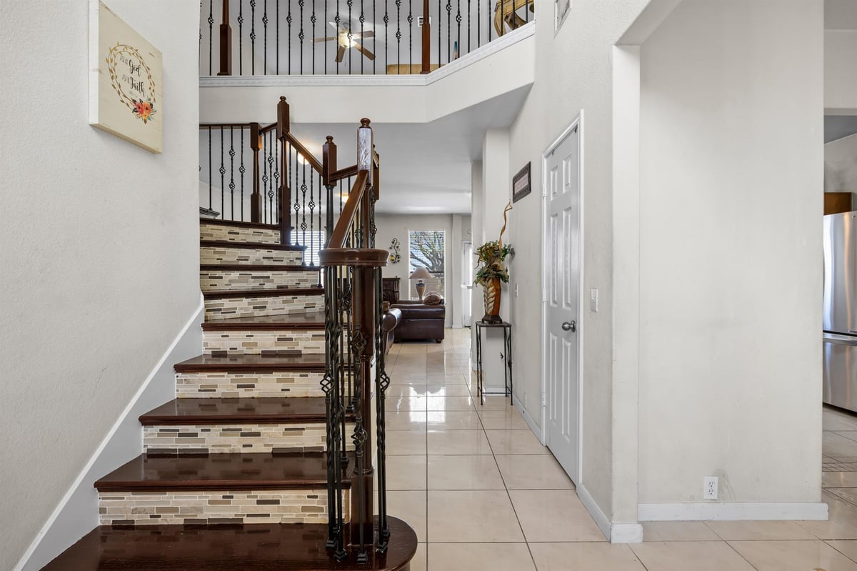 Living area at 3502 Shiraz Loop - 4 bed 2 bath home