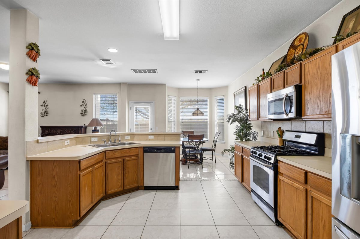 Primary bedroom at 3502 Shiraz Loop - 4 bed 2 bath home