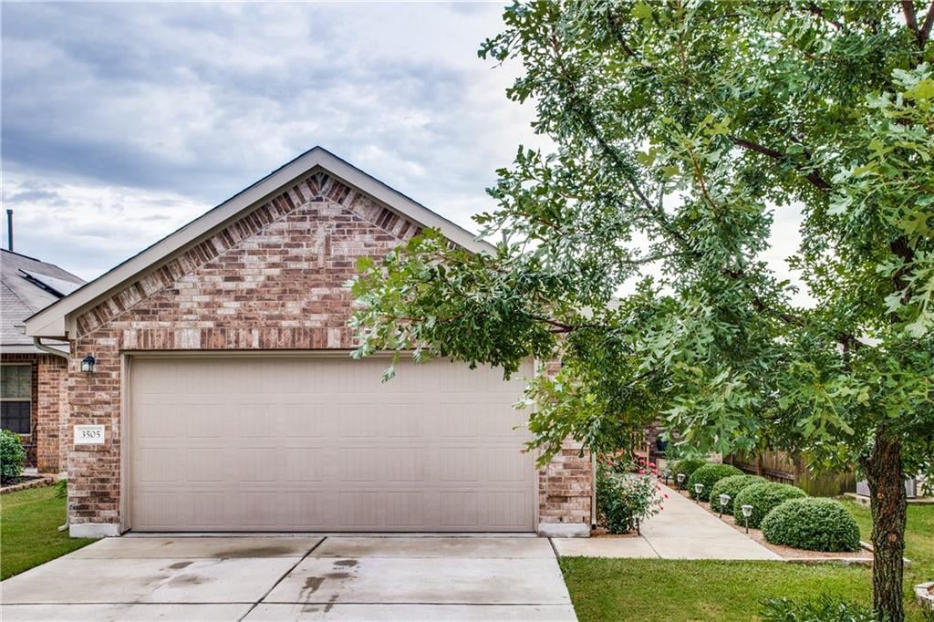 View 3505 Breckenridge Dr in Colorado Crossing IV Sec 3 3505 Breckenridge Dr - front exterior - Luxury home in Colorado Crossing IV Sec 3, Austin, TX