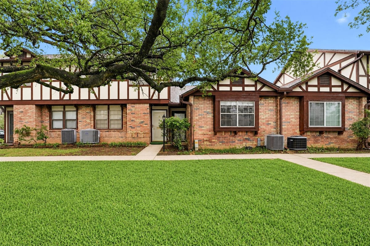 View 3505 Greystone Dr in Shadow Oaks Twnhms 3505 Greystone Dr - front exterior - Luxury home in Shadow Oaks Twnhms, Austin, TX