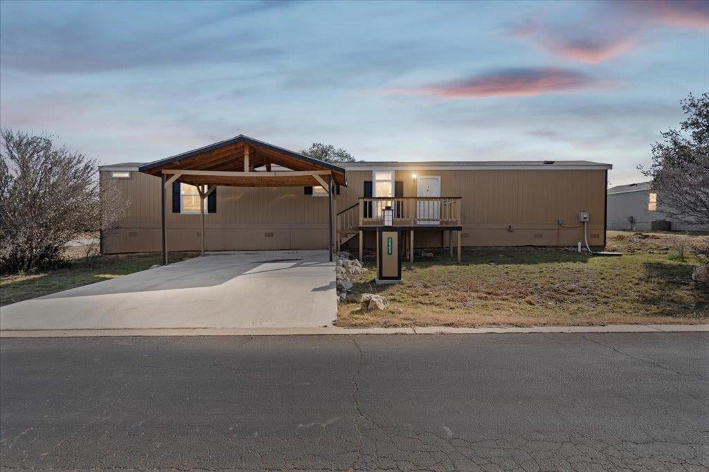 3505 Stag - front exterior - Luxury home in Horseshoe Bay South, Horseshoe Bay, TX