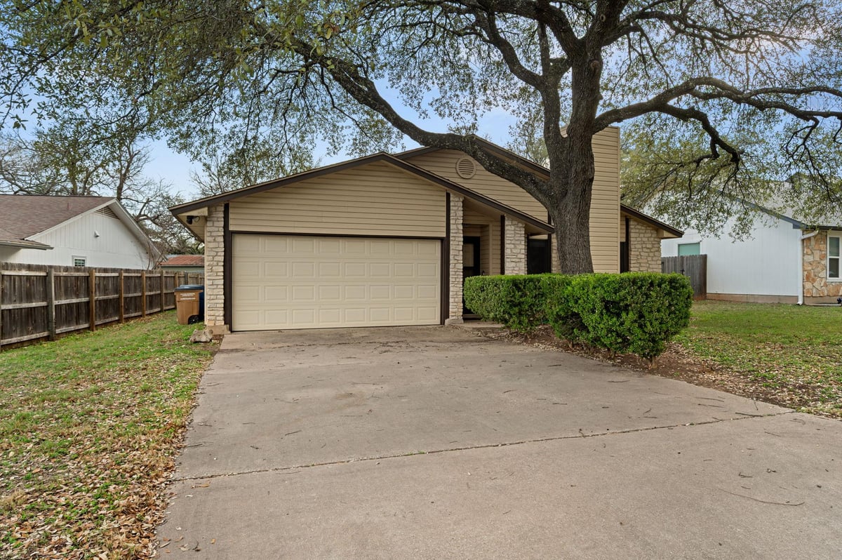 View 3509 Ambleside Dr in Walnut Crossing Sec 03 3509 Ambleside Dr - front exterior - Luxury home in Walnut Crossing Sec 03, Austin, TX