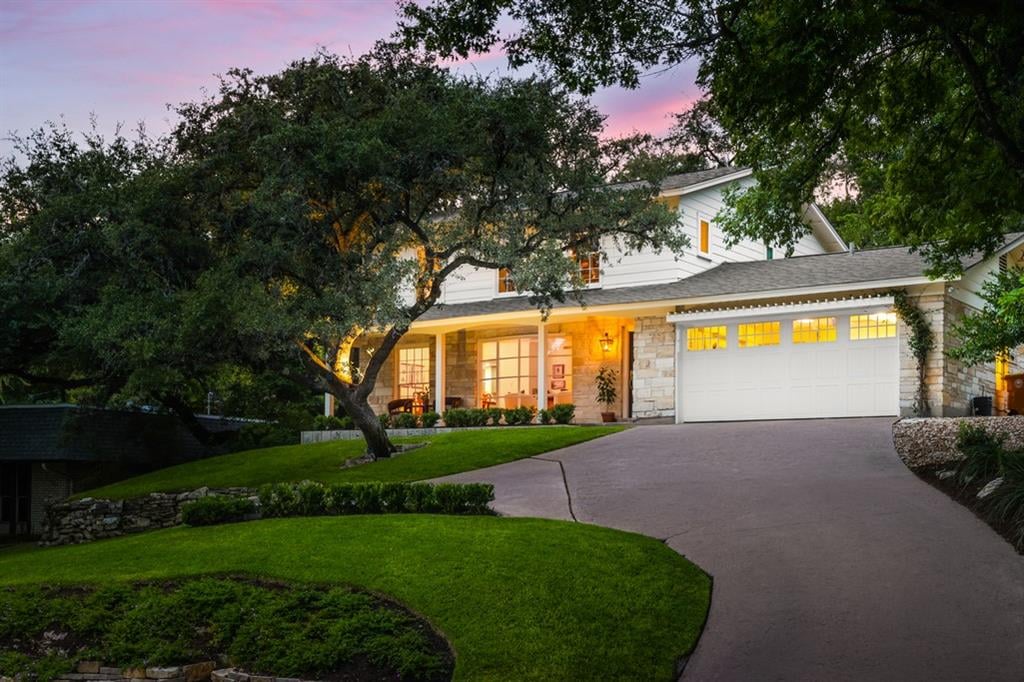 View 3512 Highland View DR in Highland Hills Sec 05 Ph 02 3512 Highland View DR - front exterior - Luxury home in Highland Hills Sec 05 Ph 02, Austin, TX