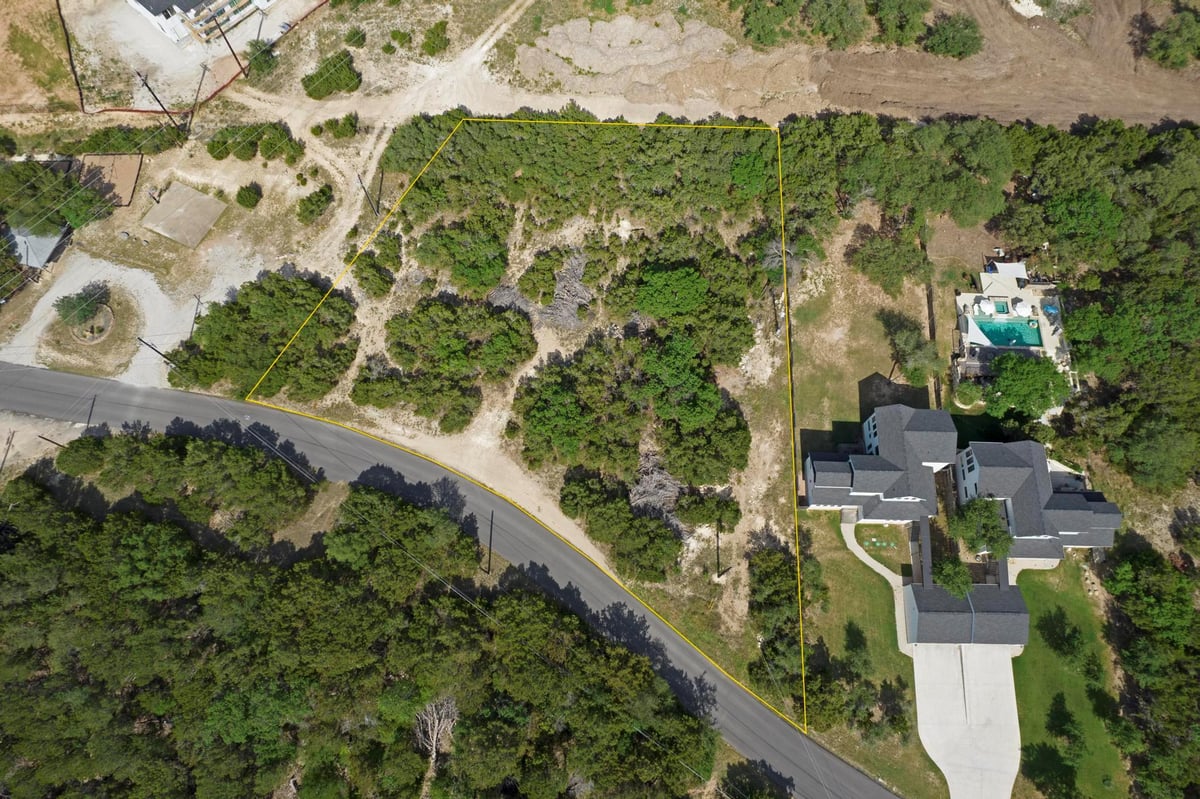View 3515 Crosswind Dr in Crosswind 3515 Crosswind Dr - property photo 1 - Luxury lot in Crosswind, Spicewood, TX