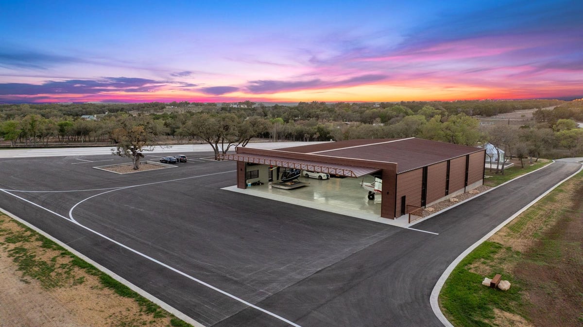View 3516 Mount Sharp Rd Unit #18 in Mount Sharp Airpark 3516 Mount Sharp Rd Unit #18 - front exterior - Luxury lot in Mount Sharp Airpark, Wimberley, TX