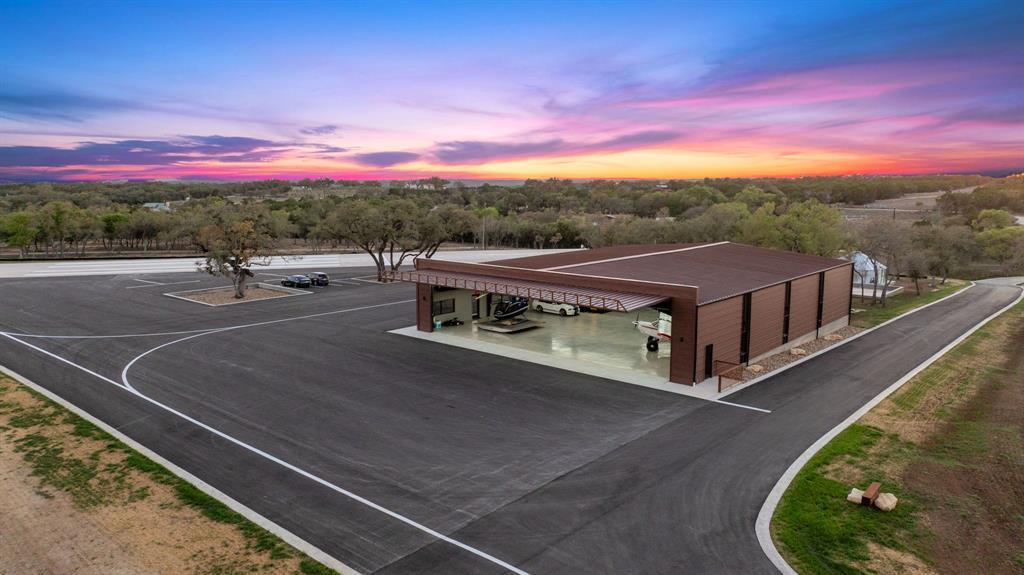View 3516 Mount Sharp Rd Unit #23 in Mount Sharp Airpark 3516 Mount Sharp Rd Unit #23 - front exterior with 3516 Mount Sharp Rd Unit #23 in Wimberle - Luxury lot in Mount Sharp Ai...