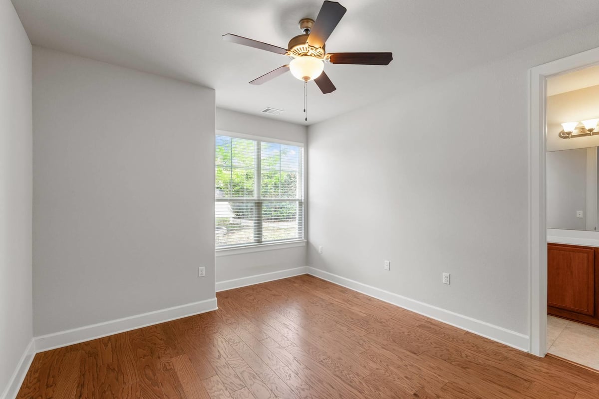 Living area at 3516 Venezia Vw - 4 bed 3 bath home