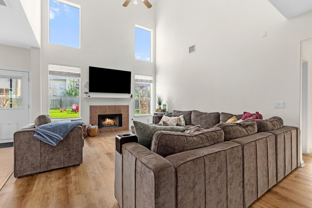 Living area at 3517 Shiraz Loop - 4 bed 2 bath home