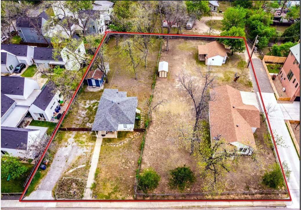 View 3520 Gonzales ST in Division A 3520 Gonzales ST - aerial view with aerial lot context - Luxury home in Division A, Austin, TX