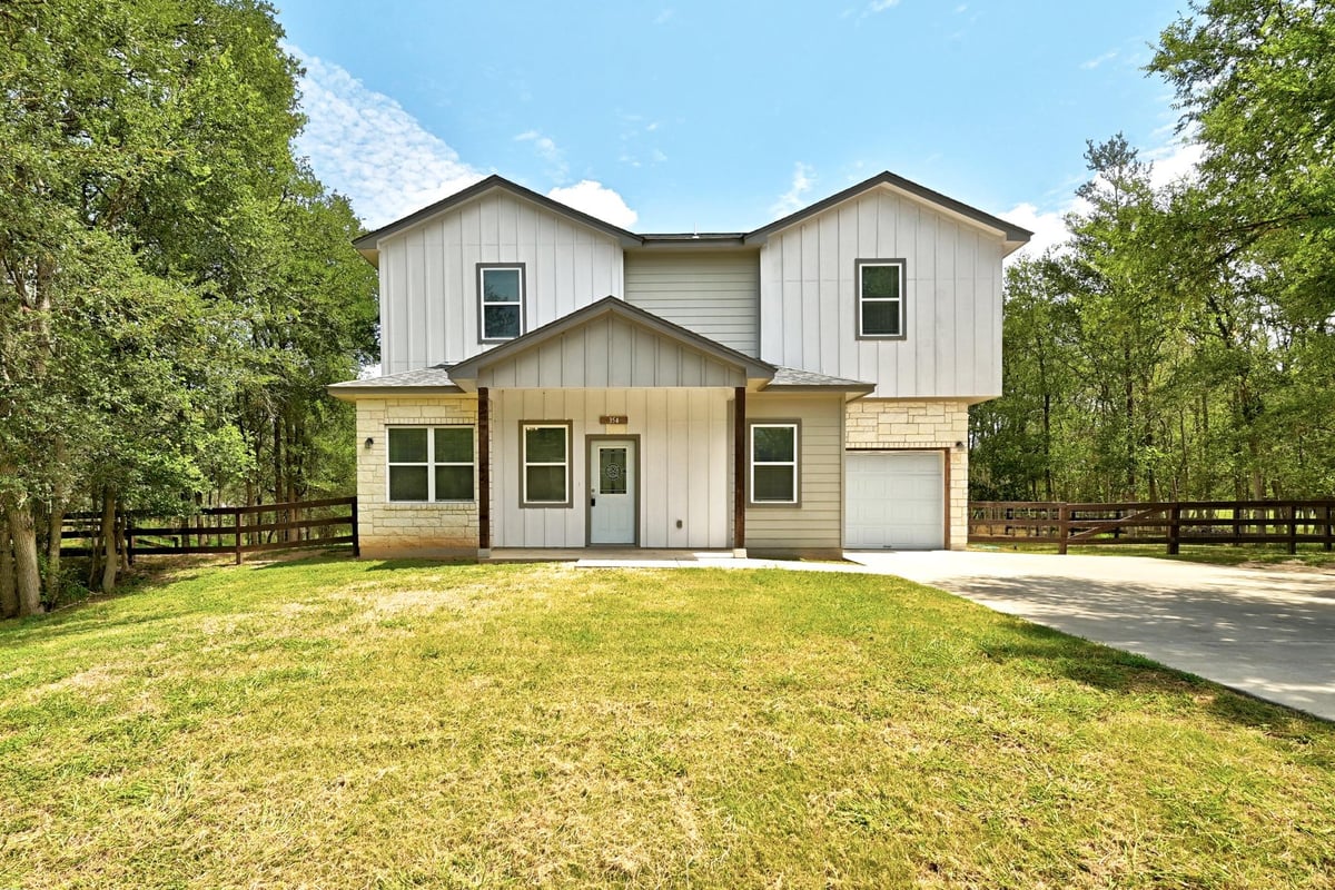 View 354 Lamaloa LN in Tahitian Village, 354 Lamaloa LN - property photo 1 - Luxury home in Tahitian Village,, Bastrop, TX