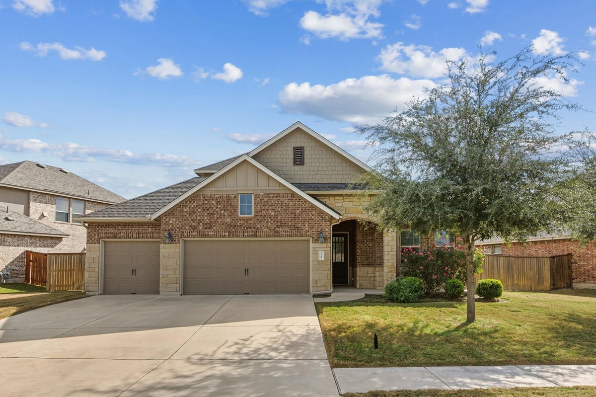 View 3544 De Soto Loop in Paloma Lake 3544 De Soto Loop - front exterior - Luxury home in Paloma Lake, Round Rock, TX