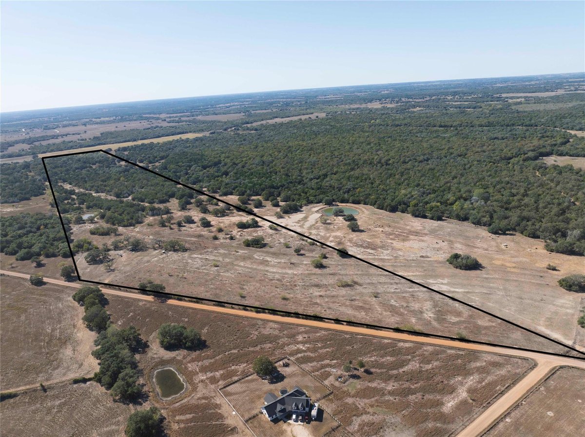 View 3550 County Road 387 in Hallettsville 3550 County Road 387, photo 1, Hallettsville, Hallettsville, TX