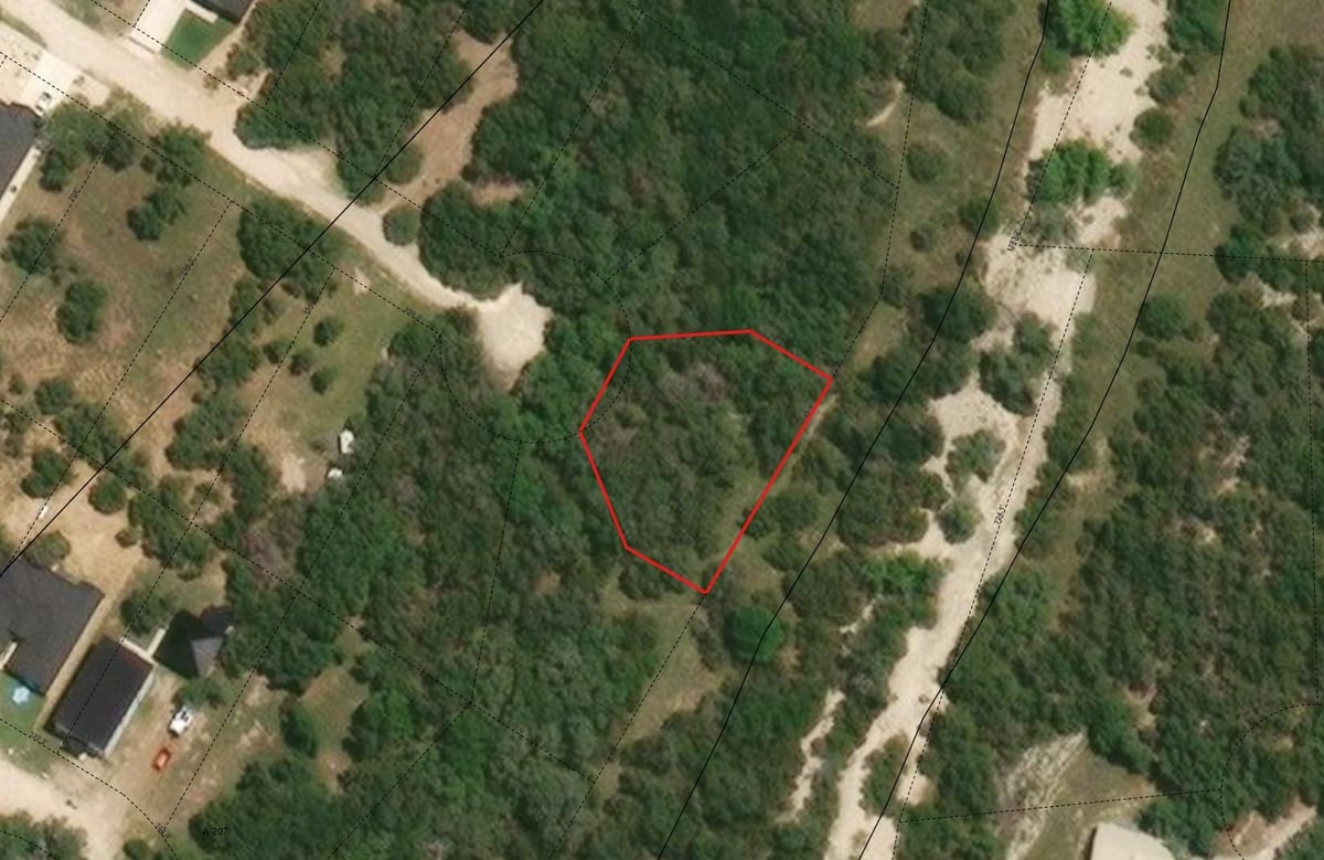 View 36 Meadow Oak Ct in Woodcreek Sec 12 36 Meadow Oak Ct - front exterior - Luxury lot in Woodcreek Sec 12, Wimberley, TX