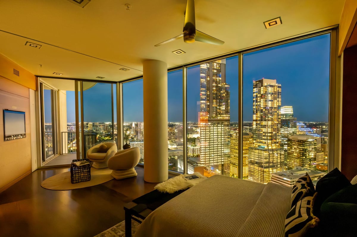 360 Nueces St Unit #4211 - front exterior - Luxury home in Residential Condo Amd 360, Austin, TX