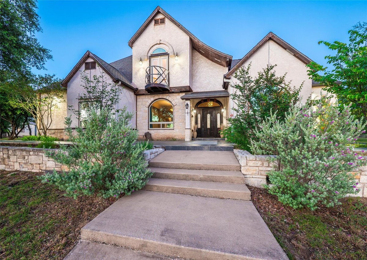 View 360 Sunset RDG in B Manlove Surv Abs #417 360 Sunset RDG - front exterior - Luxury home in B Manlove Surv Abs #417, Liberty Hill, TX