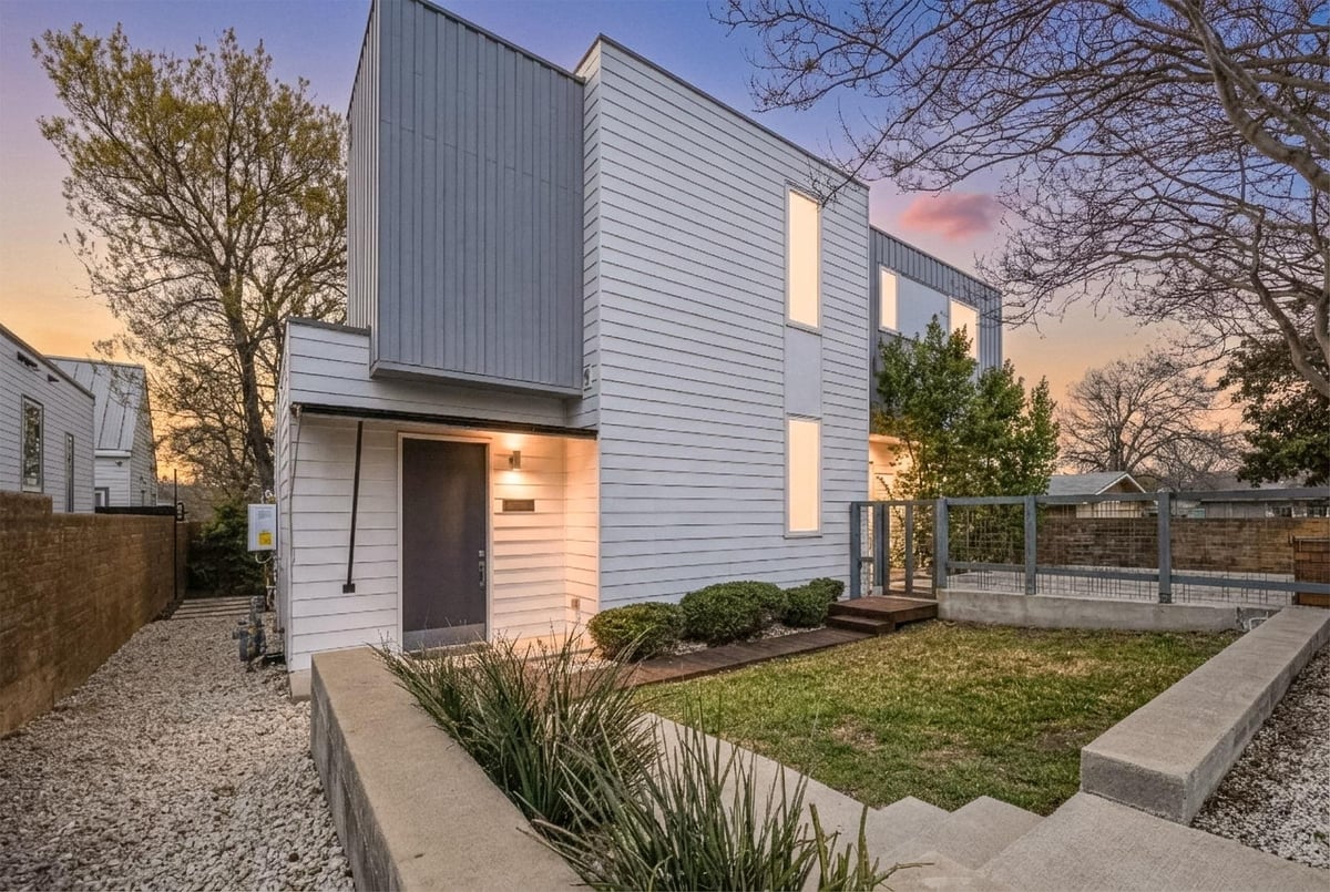 3604 Marcae Ct Unit #1 - front exterior - Luxury home in 3604 Marcae Condos, Austin, TX
