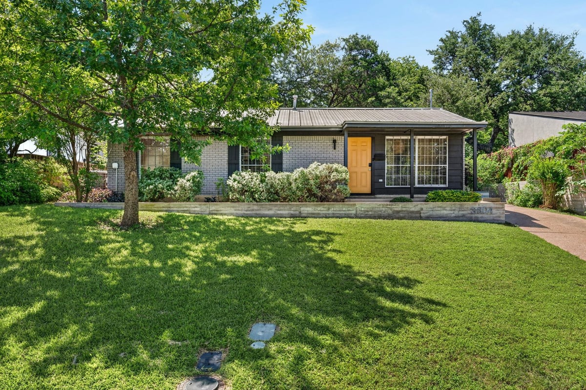 View 3604 Wilson ST in Cherry Hills 3604 Wilson ST - front exterior - Luxury home in Cherry Hills, Austin, TX