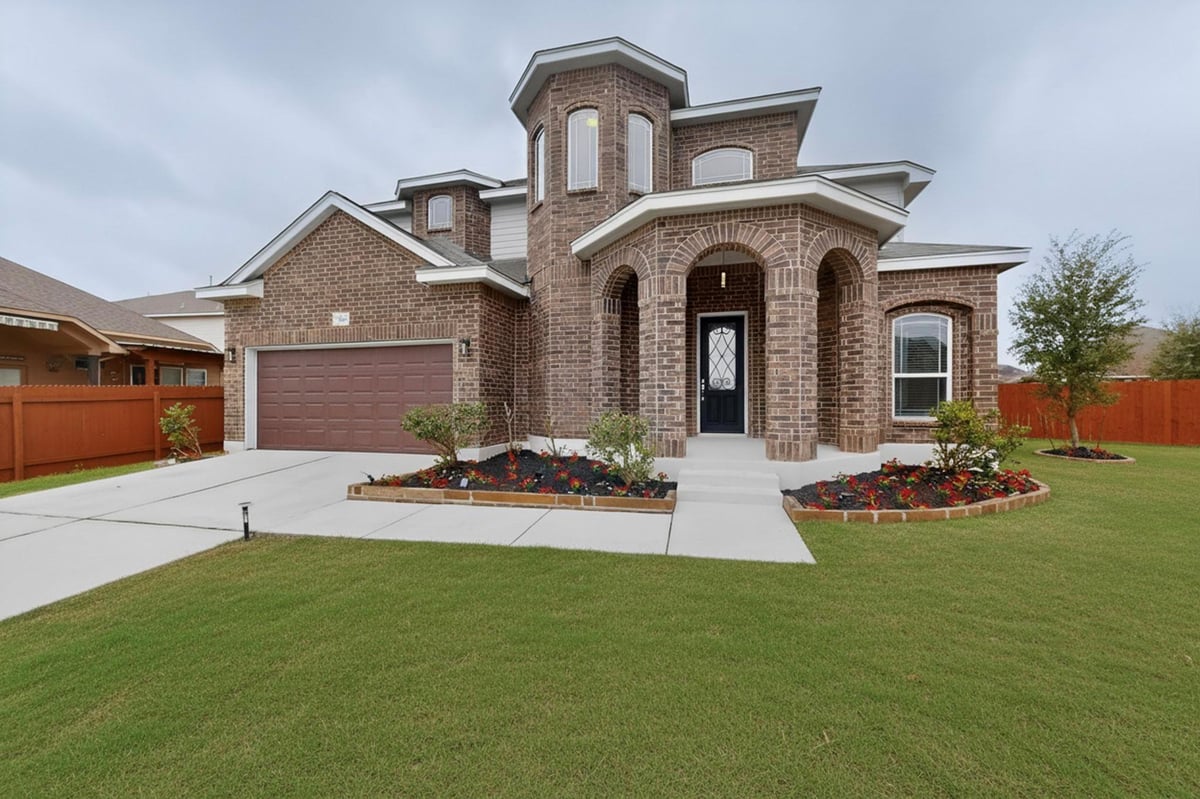 View 3605 Cinkapin Dr in Blanco Vista Tr K-1 3605 Cinkapin Dr - property photo 1 - Luxury home in Blanco Vista Tr K-1, San Marcos, TX