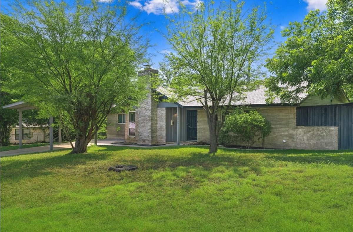 View 3605 Winfield Cv in Barton Oaks 3605 Winfield Cv - front exterior - Luxury home in Barton Oaks, Austin, TX