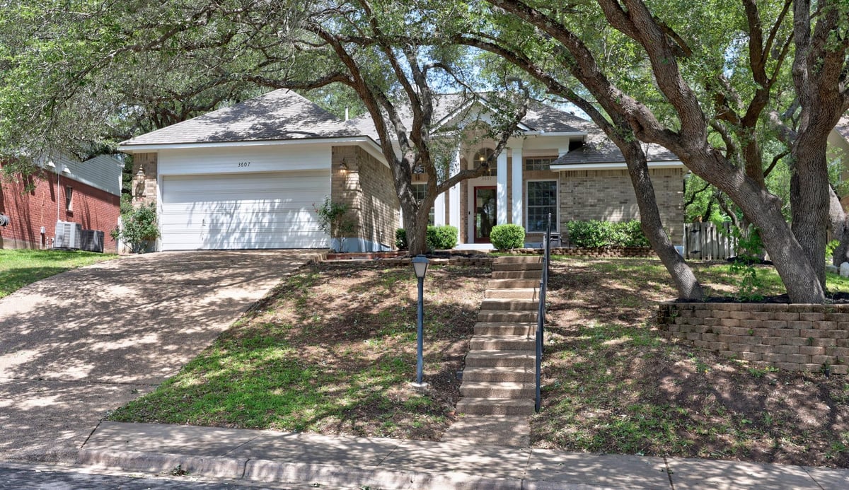 View 3607 Latimer DR in Steiner Ranch Ph 01 Sec 01 3607 Latimer DR - front exterior - Luxury home in Steiner Ranch Ph 01 Sec 01, Austin, TX