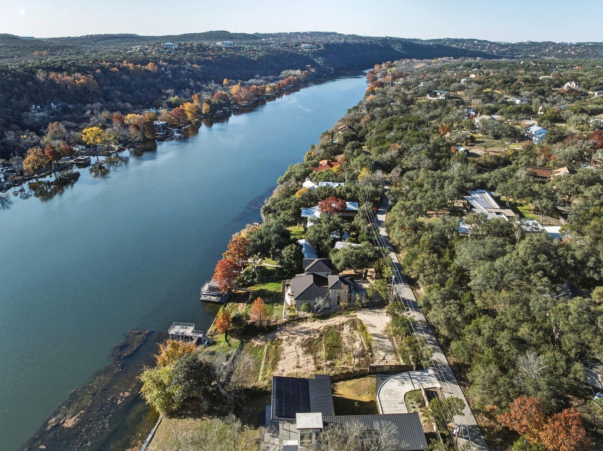 View 3607 Robbins Rd in Jett J 3607 Robbins Rd - view with 3607 Robbins Rd in Austin - Luxury lot in Jett J, Austin, TX