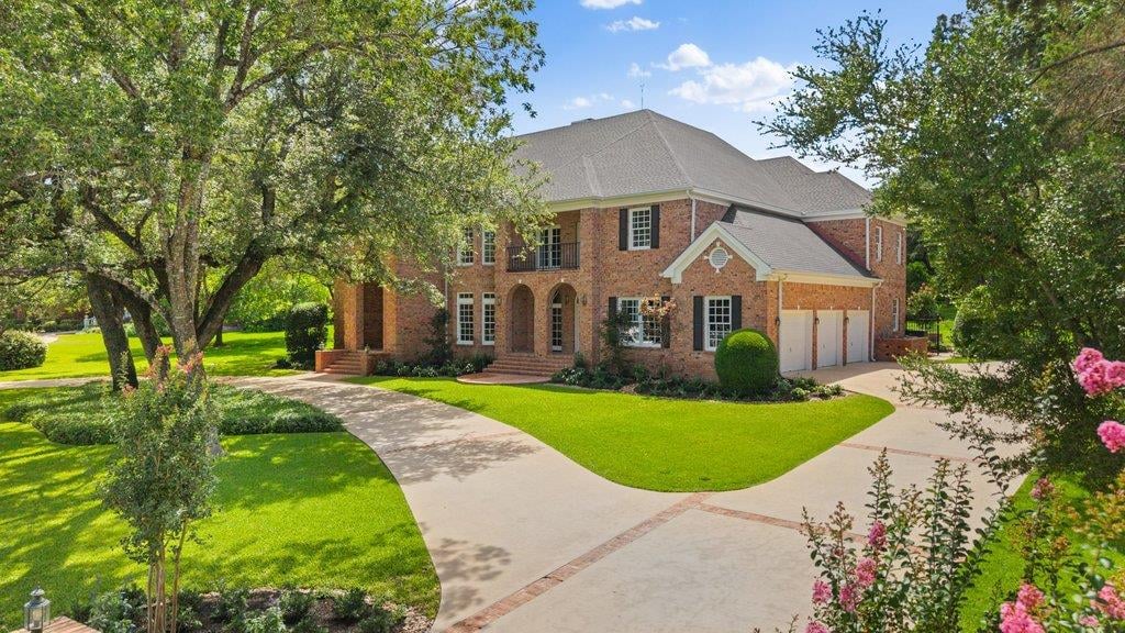 View 3608 Woodcutters WAY in Forest At Westlake 3608 Woodcutters WAY - property photo 1 - Luxury home in Forest At Westlake, Austin, TX