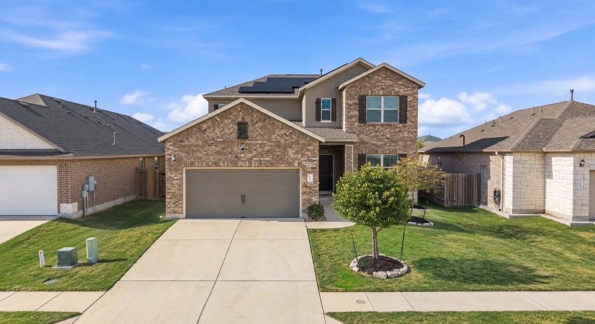 361 Bright Star LN - property photo 1 - Luxury home in Morningstar, Georgetown, TX