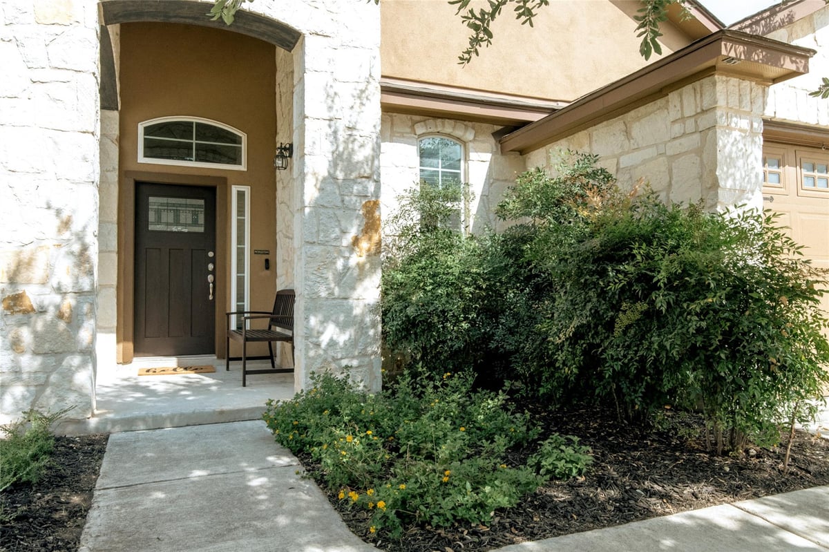 View 361 Creekview WAY in OAK CREEK ESTATES 361 Creekview WAY - property photo 1 - Luxury home in OAK CREEK ESTATES, New Braunfels, TX