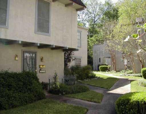 View 3611 Las Colinas Dr Unit #D in Highland Park West 3611 Las Colinas Dr Unit #D - property photo 1 - Luxury home in Highland Park West, Austin, TX