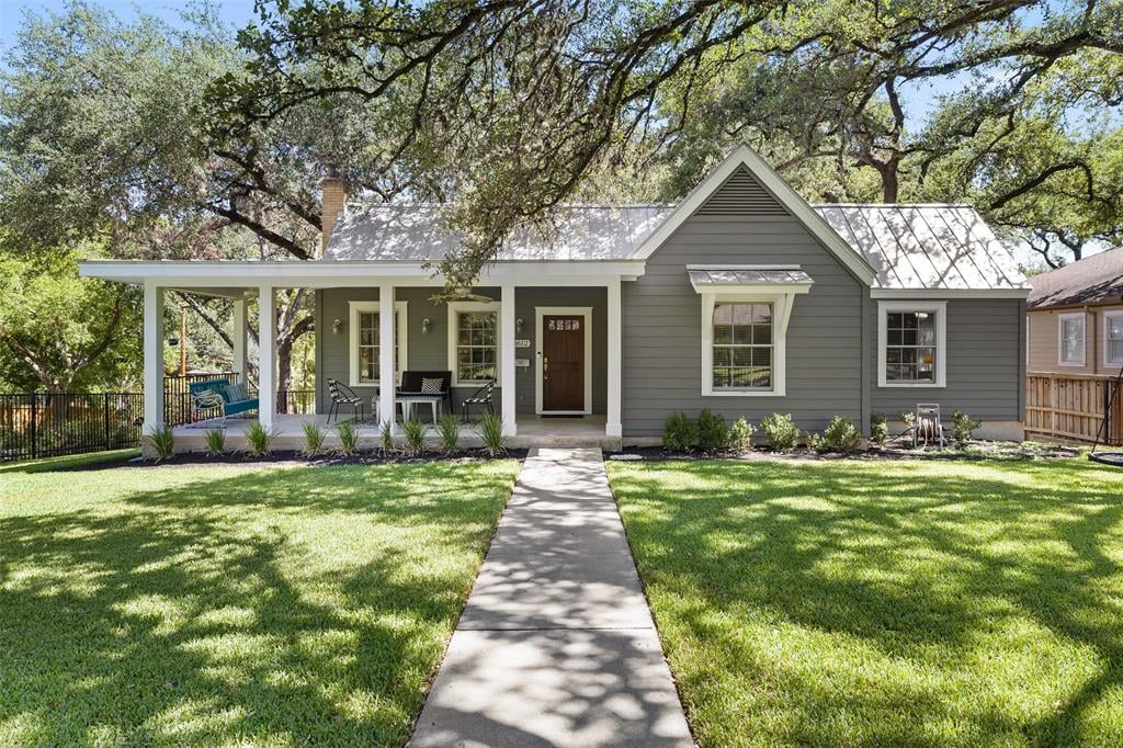 View 3612 Bonnie RD in Walsh Place 3612 Bonnie RD - property photo 1 - Luxury home in Walsh Place, Austin, TX